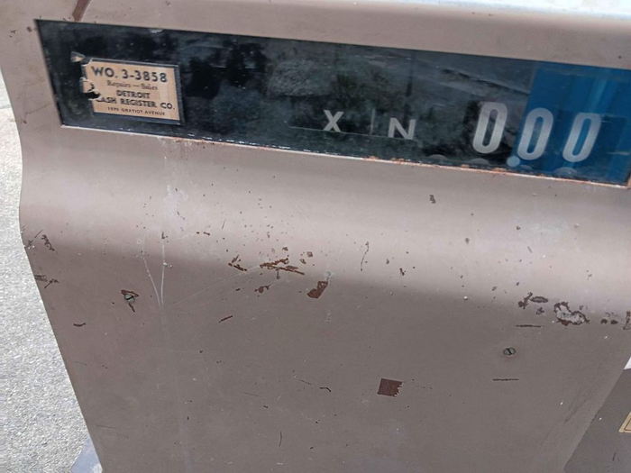 Bella Motel - Old Cash Register For Sale On Facebook Marketplace - From Michael Mcguire (newer photo)